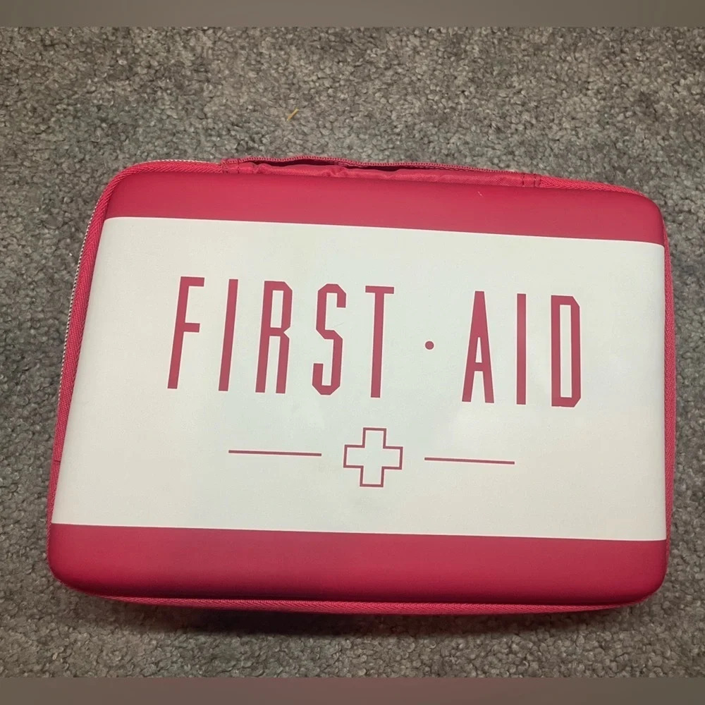 First Aid Kit Carrier​​​​​​​